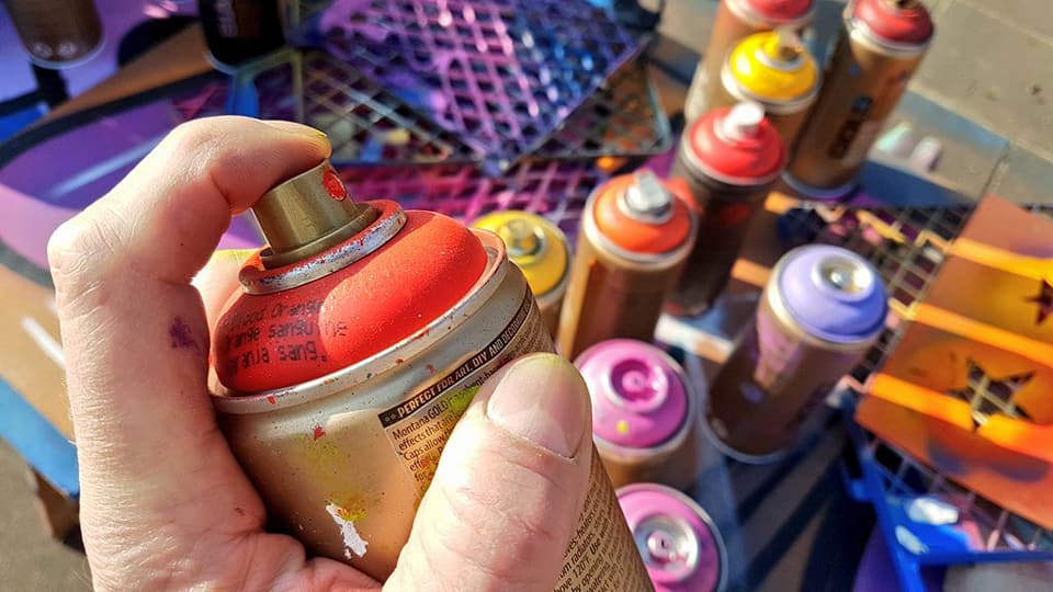 spraycans.jpg spraycans.jpg