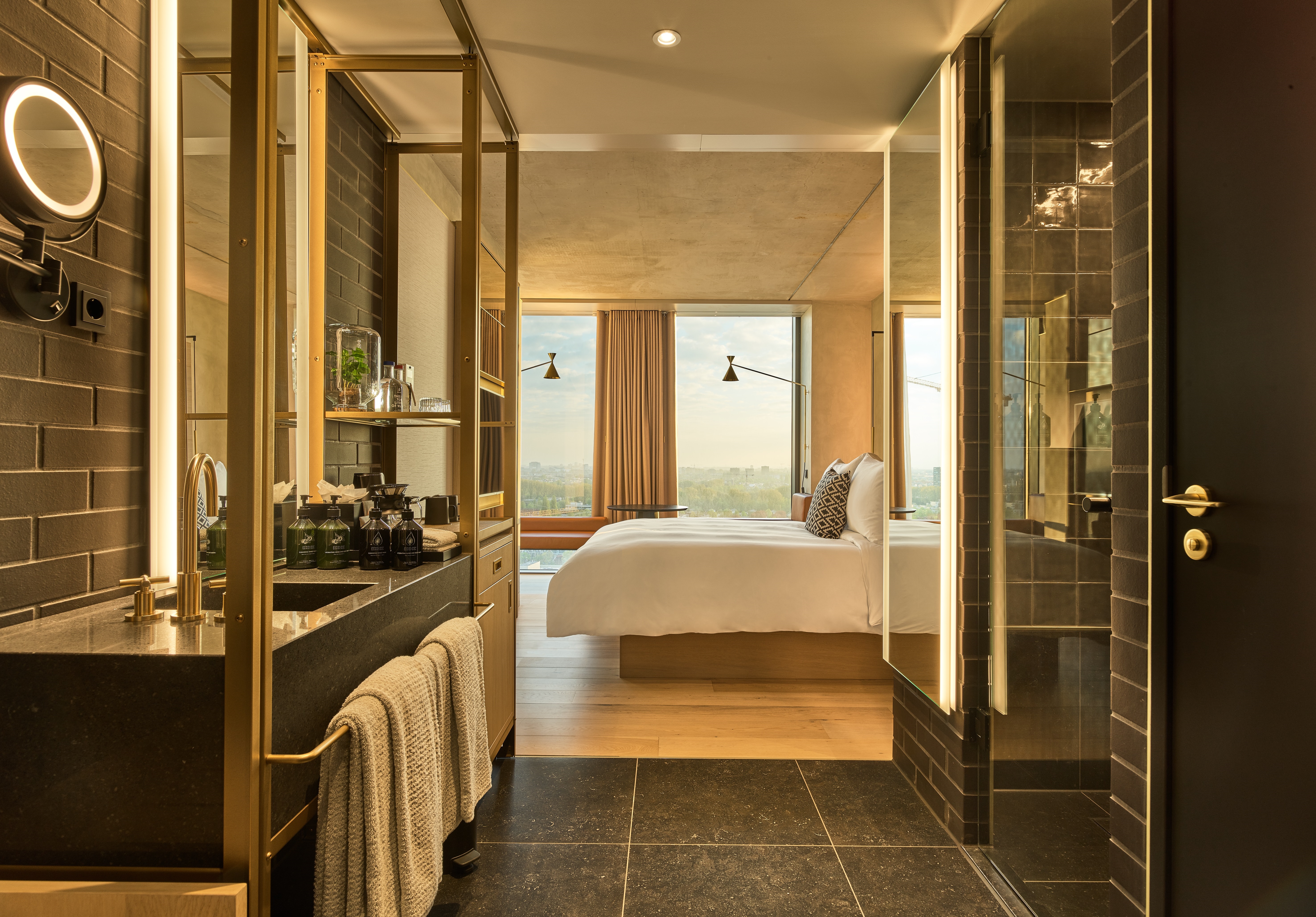 1.-QO-Room-Original-1.jpg 1.-QO-Room-Original-1.jpg