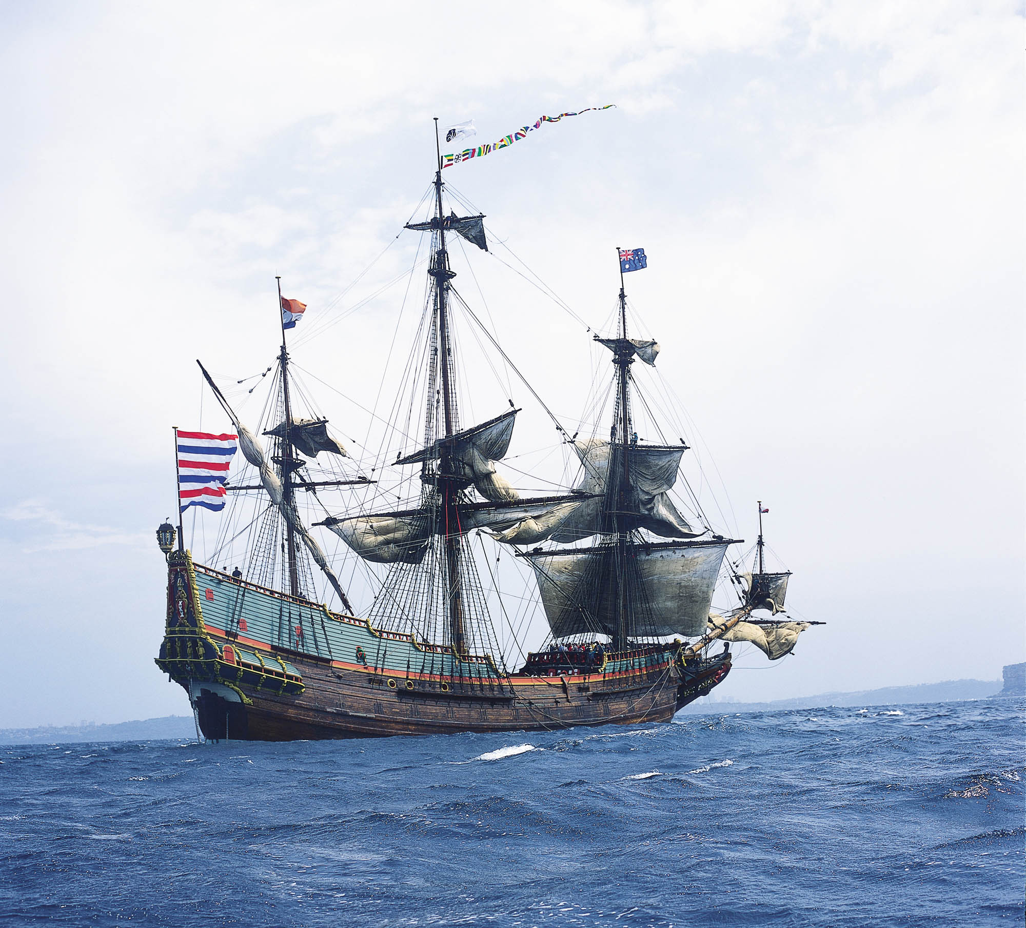 Batavia_storm.jpg Batavia_storm.jpg